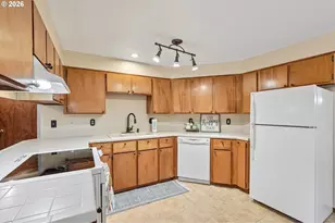17709 SW Janell Ct, Beaverton, OR 97003 - Photo 11