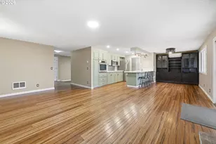 2555 15th St, Springfield, OR 97477 - Photo 9