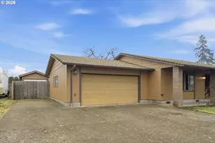 2555 15th St, Springfield, OR 97477 - Photo 41