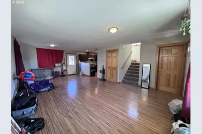 950 Arthur Ave, Cottage Grove, OR 97424 - Photo 5