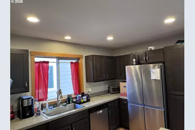 950 Arthur Ave, Cottage Grove, OR 97424 - Photo 11