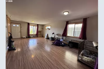 950 Arthur Ave, Cottage Grove, OR 97424 - Photo 7