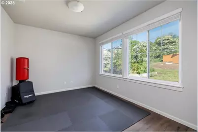 15556 SE Flavel St, Portland, OR 97236 - Photo 19