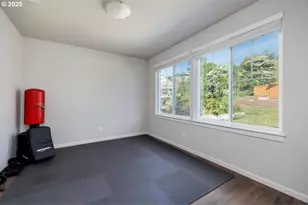 15556 SE Flavel St, Portland, OR 97236 - Photo 19