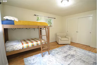 1005 Glenview Way, Salem, OR 97304 - Photo 9