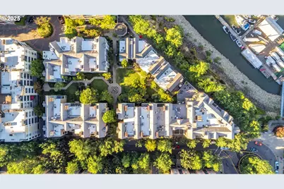 305 S Montgomery St #F409, Portland, OR 97201 - Photo 43