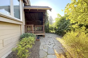 1145 W 28th Ave, Eugene, OR 97405 - Photo 41