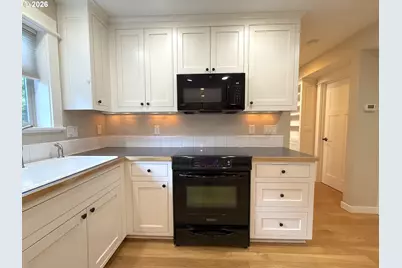 1145 W 28th Ave, Eugene, OR 97405 - Photo 15