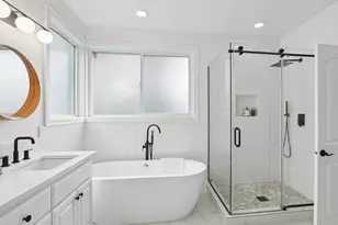10984 NW Sarah Ln, Portland, OR 97229 - Photo 29