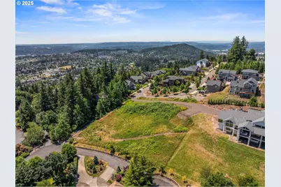 13733 SE Aldridge Rd, Happy Valley, OR 97086 - Photo 17