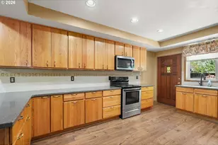 292 NW Merle Dr, Hillsboro, OR 97124 - Photo 13