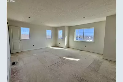 851 NE Laurel Springs Dr, Hermiston, OR 97838 - Photo 7