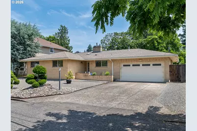 2042 SE 138th Ave, Portland, OR 97233 - Photo 1