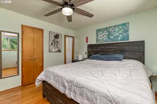 2042 SE 138th Ave, Portland, OR 97233 - Photo 15