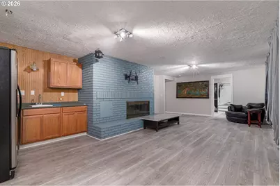 2042 SE 138th Ave, Portland, OR 97233 - Photo 25