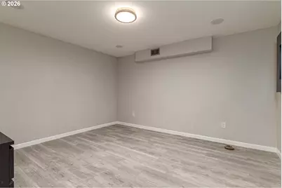 2042 SE 138th Ave, Portland, OR 97233 - Photo 27