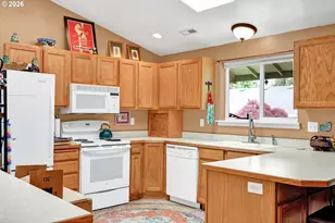 87555 Muse Dr, Veneta, OR 97487 - Photo 5