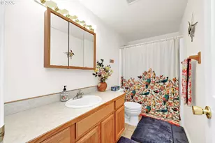 87555 Muse Dr, Veneta, OR 97487 - Photo 15
