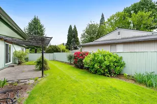 17920 NW Tillamook Dr, Portland, OR 97229 - Photo 39