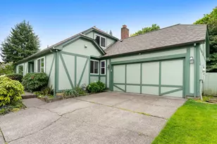17920 NW Tillamook Dr, Portland, OR 97229 - Photo 3