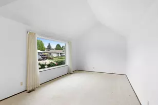 17920 NW Tillamook Dr, Portland, OR 97229 - Photo 7