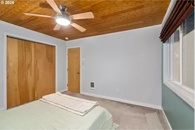 5715 NE Sacramento St #11, Portland, OR 97213 - Photo 13