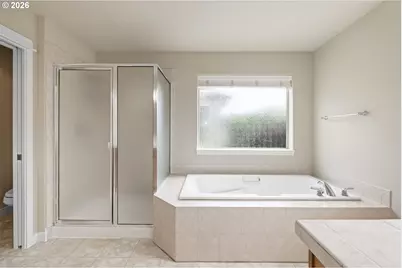 6190 NE Ridgestone Ct, Hillsboro, OR 97124 - Photo 31