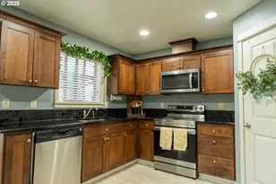 3152 NE Lily Ln, McMinnville, OR 97128 - Photo 7