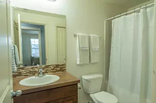 3152 NE Lily Ln, McMinnville, OR 97128 - Photo 23