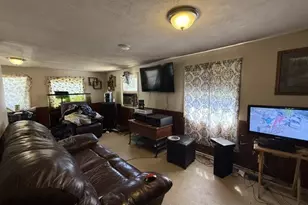 813 NE Broadway St, Myrtle Creek, OR 97457 - Photo 7