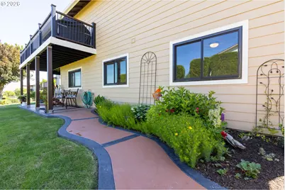 2111 View Ct, The Dalles, OR 97058 - Photo 39