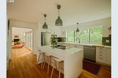 4810 SW Dosch Park Ln, Portland, OR 97239 - Photo 15