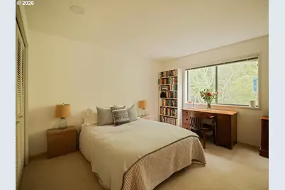 4810 SW Dosch Park Ln, Portland, OR 97239 - Photo 33