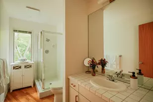 4810 SW Dosch Park Ln, Portland, OR 97239 - Photo 35