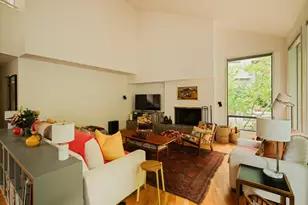 4810 SW Dosch Park Ln, Portland, OR 97239 - Photo 9