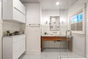 2023 SE Pine St, Portland, OR 97214 - Photo 19