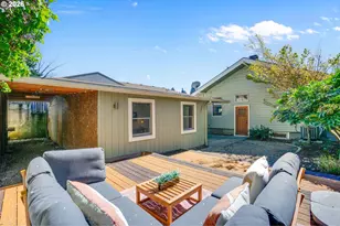 2023 SE Pine St, Portland, OR 97214 - Photo 33