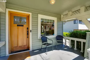 2023 SE Pine St, Portland, OR 97214 - Photo 3