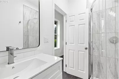 146 D St, Woodburn, OR 97071 - Photo 13