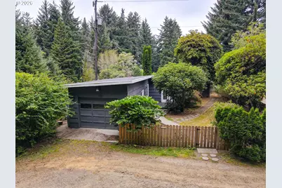 85690 Cherry St, Florence, OR 97439 - Photo 7