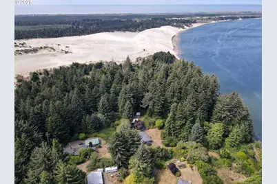 85690 Cherry St, Florence, OR 97439 - Photo 21