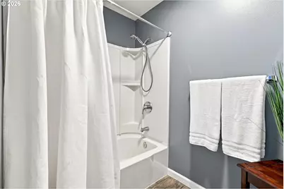1323 Garden Way, Woodburn, OR 97071 - Photo 17