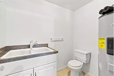 1323 Garden Way, Woodburn, OR 97071 - Photo 23
