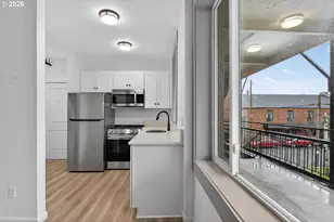 708 N Killingsworth St, Portland, OR 97217 - Photo 11