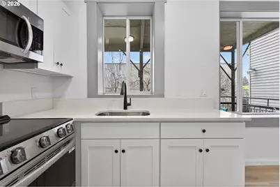 708 N Killingsworth St #7, Portland, OR 97217 - Photo 15