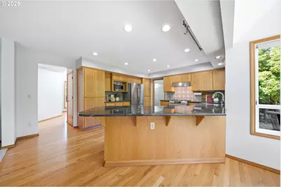 2647 SW Sylvania Ter, Portland, OR 97219 - Photo 11