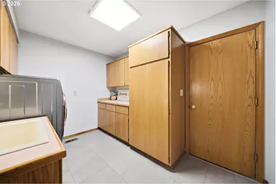 2647 SW Sylvania Ter, Portland, OR 97219 - Photo 35