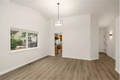 2038 SE Village Ct, Hillsboro, OR 97123 - Photo 13