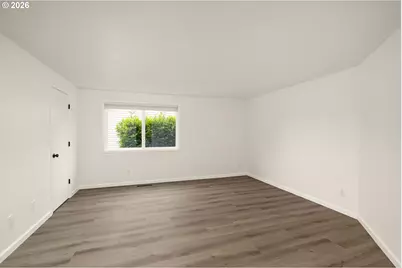 2038 SE Village Ct, Hillsboro, OR 97123 - Photo 15