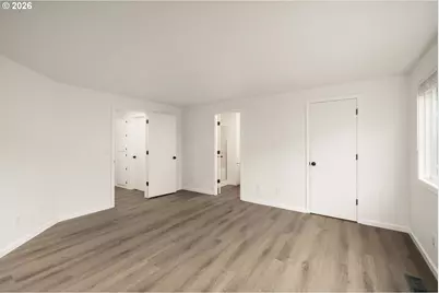 2038 SE Village Ct, Hillsboro, OR 97123 - Photo 17